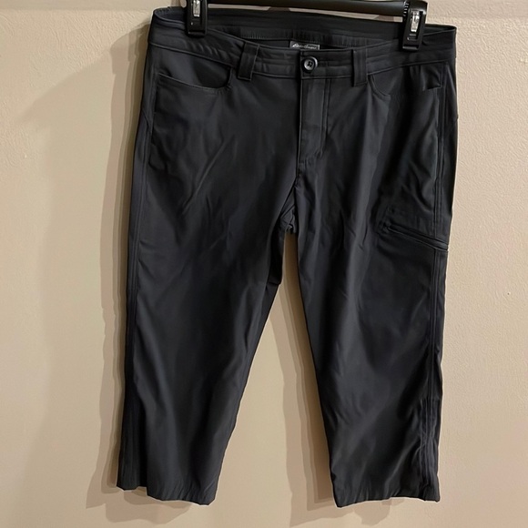EDDIE BAUER women’s rainier Capri black / pockets wicking stretch size 4 - Picture 3 of 13